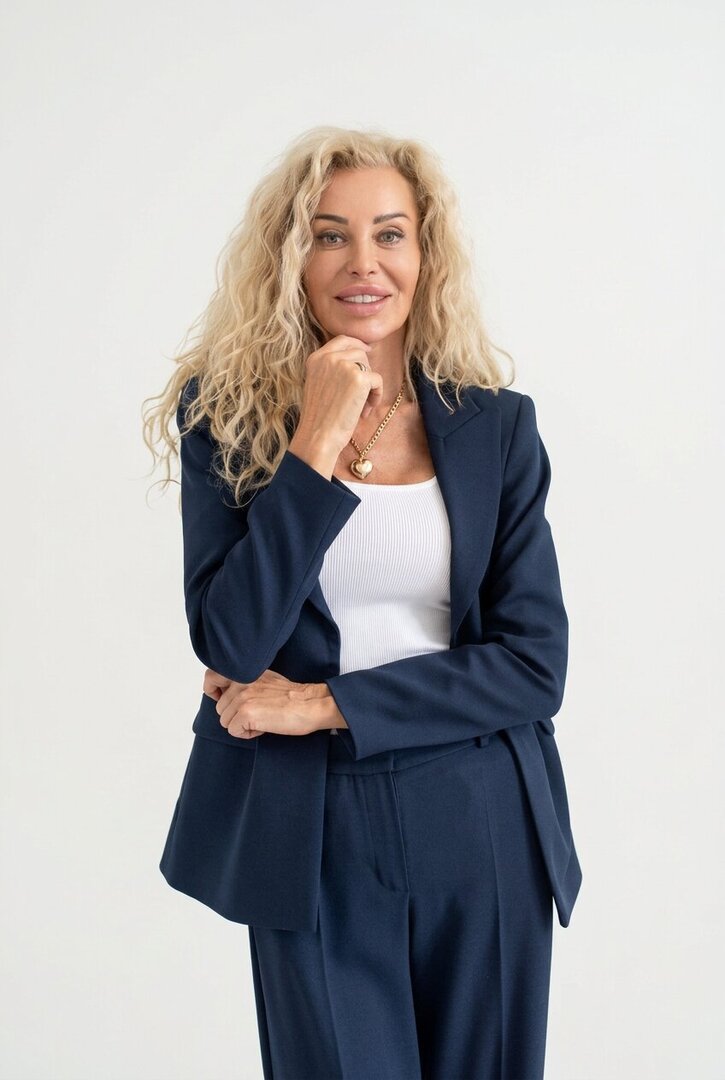 Granatowy-garnitur-ADELINE2