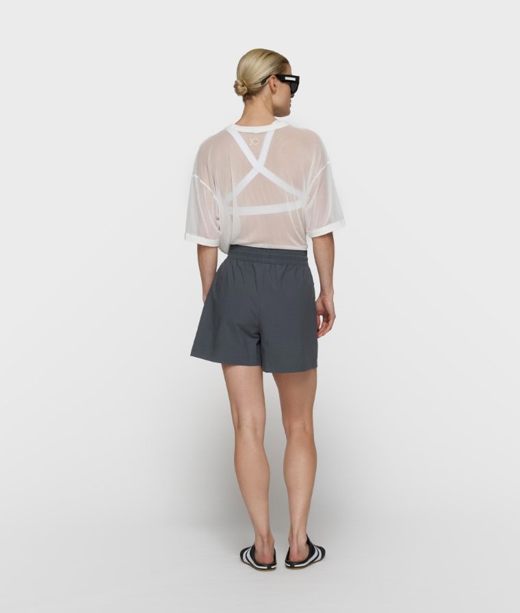 bialy-transparentny-t-shirt-oversize-z-siateczki-02-galeria
