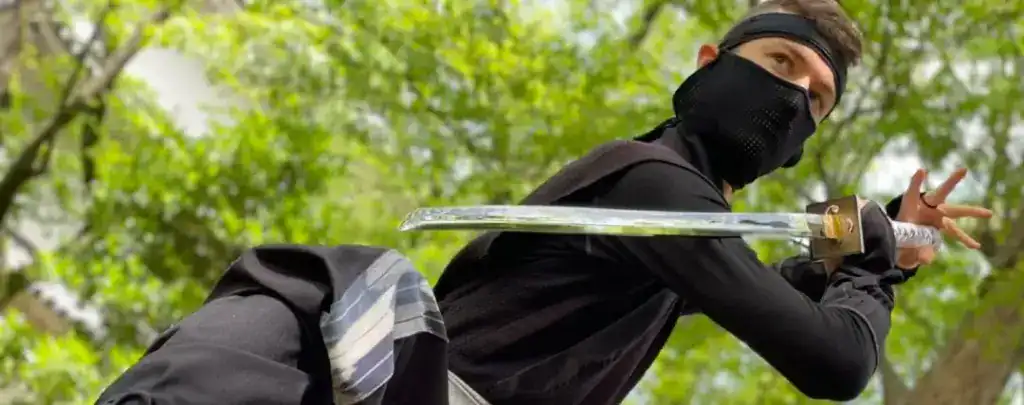 Ninja holding a ninjato