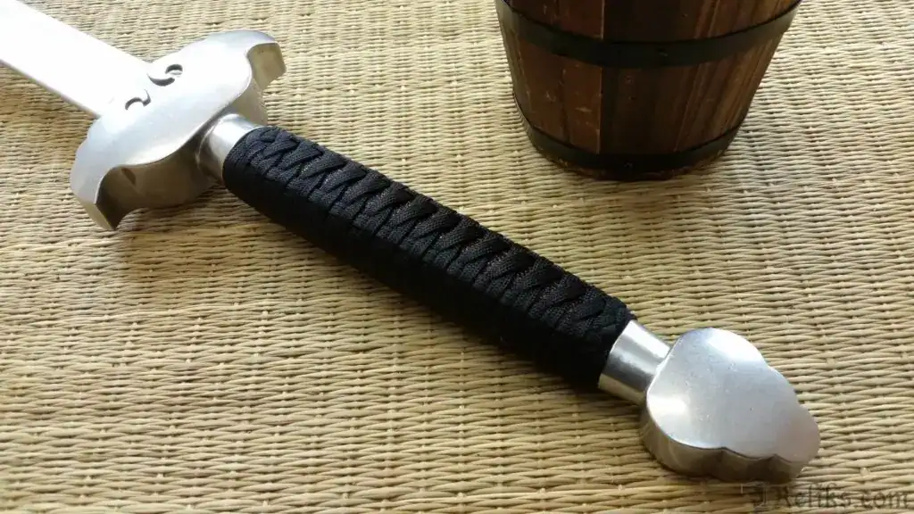 jian hilt guard details