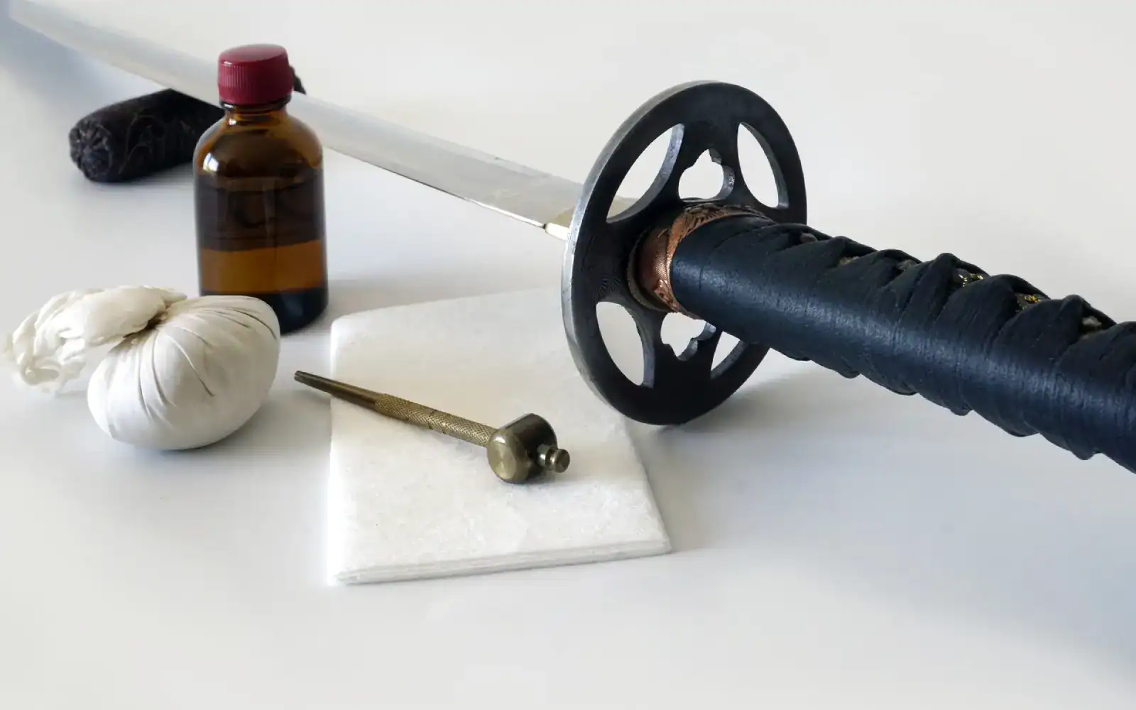 katana maintenance kit and oil tools
