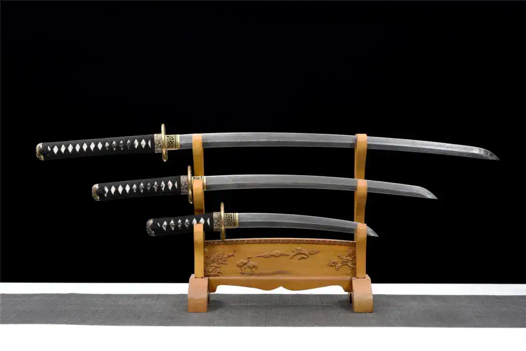 Katana wakizashi tanto size comparison