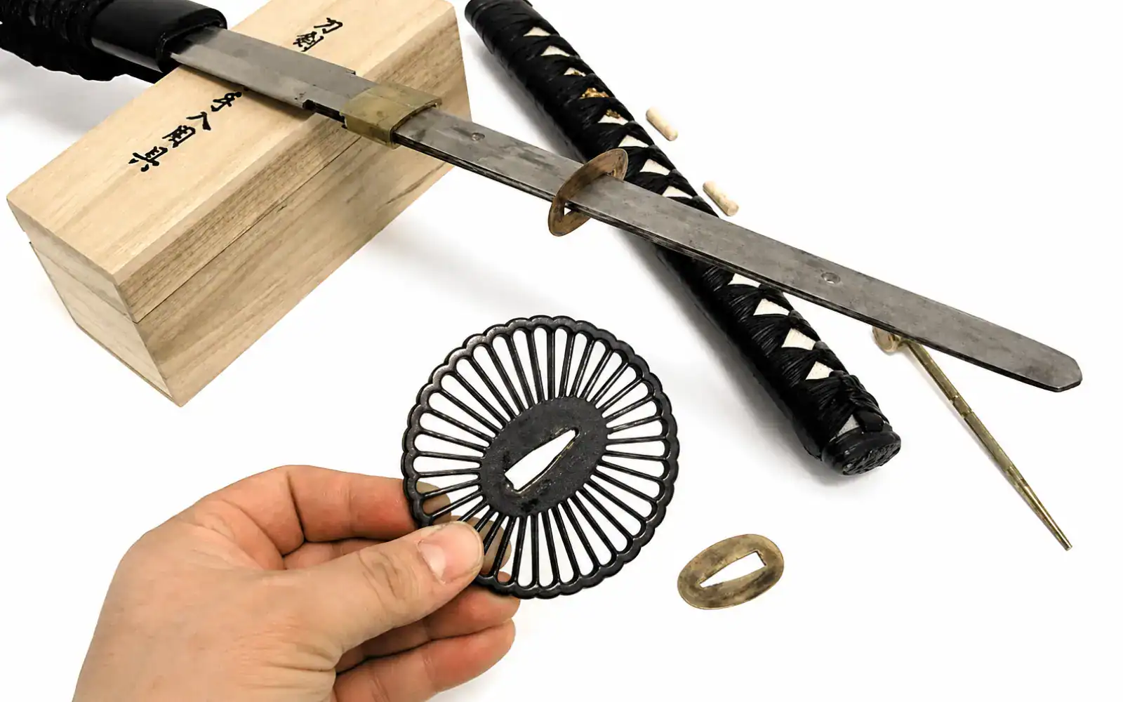 Katana disassembly tools and fittings