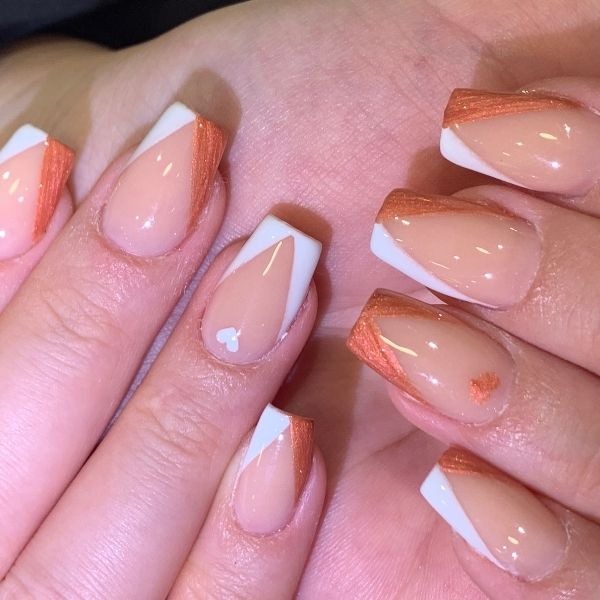 Schöne Nageldesigns im Nagelstudio Berlin-Tegel, perfekt für elegante und moderne Maniküren.
