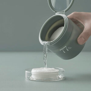 Anua Heartleaf 77% Toner Pad für empfindliche Haut, feuchtigkeitsspendend.