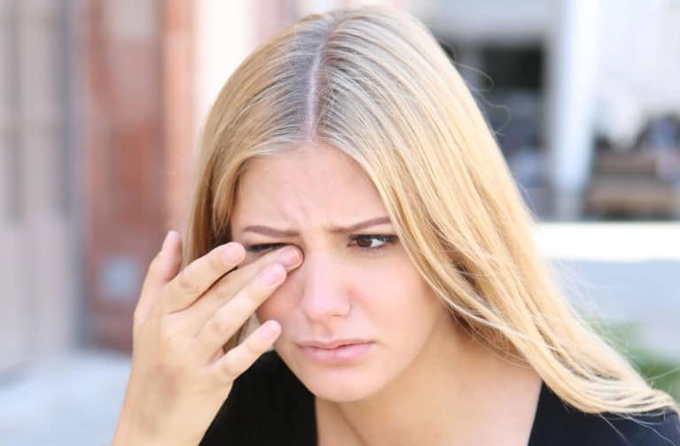 Brüchige Wimpern