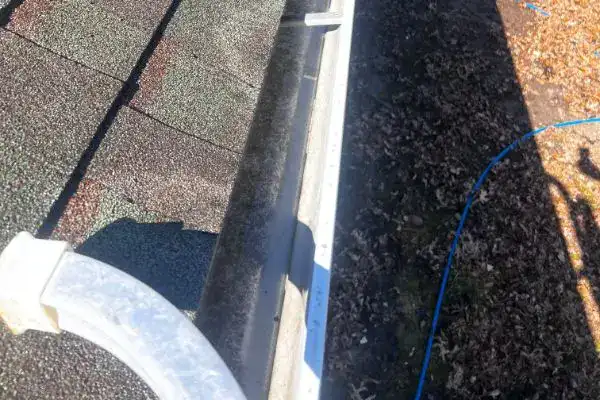 Gutter Cleaning Kansas City | Flush Guarantee | KC Splash