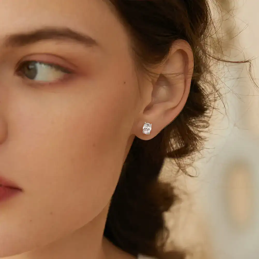 Rhinestone-Stud-Earrings