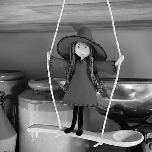 Kitchen witch from Moss Valley Etsy store.