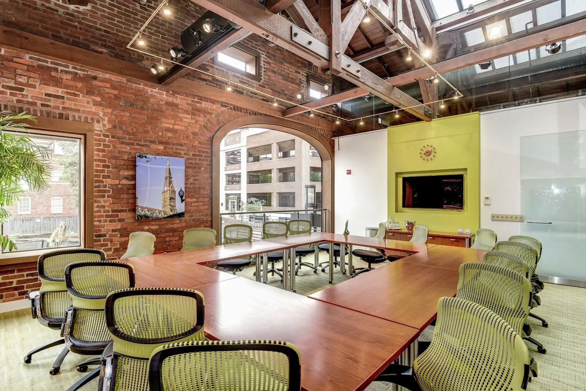 Keyhani LLC Washington DC office conference room