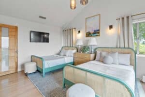 teen-residential-treatment-bedroom-2-beds-malibu-ca