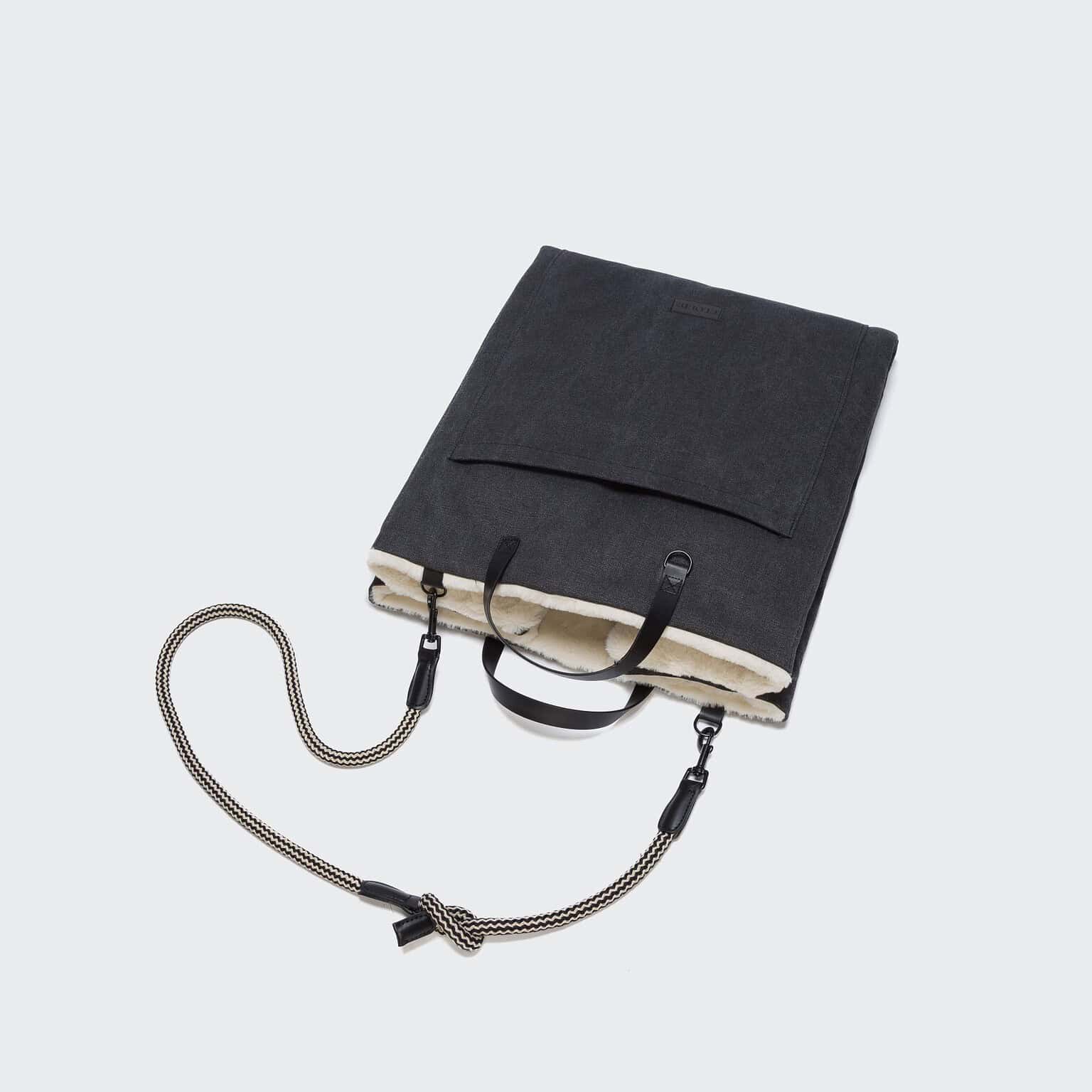 Hundreisebett Canvas Black