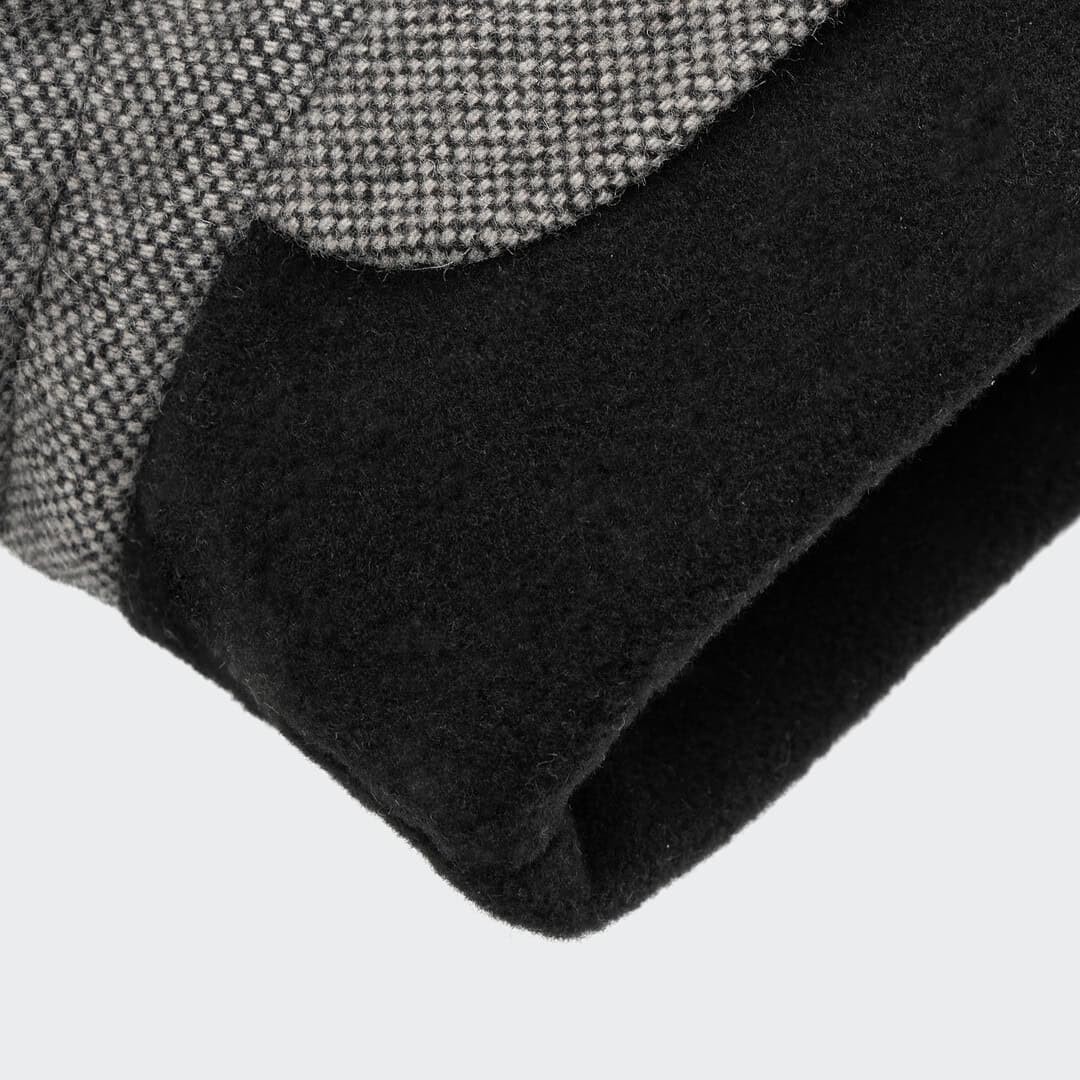 Hundehalsteil aus wärmendem Filz und strapazierfähigem Stoff, ideal für kalte Tage, braun und schwarz, langlebige Hundezubehör, Komfort für den Hund, Hundeshop Kiezhund.