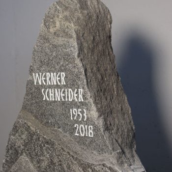Schlichter Grabstein011 rs8gqvkhh4rwni4yuoent4rkut203853ljmkaprqr0 Schlichter Grabstein011