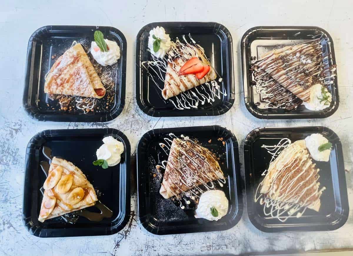 KK Catering sweet crepes selection with fresh strawberries and premium toppings. all crepes served with cream and mint leaf