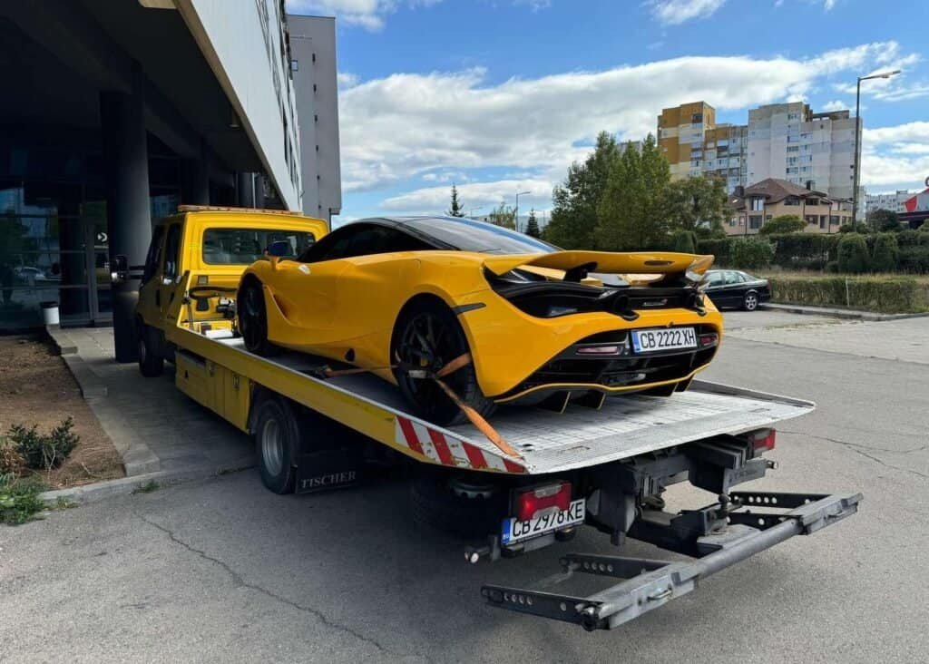 спортна_кола_на_пътна_помощ