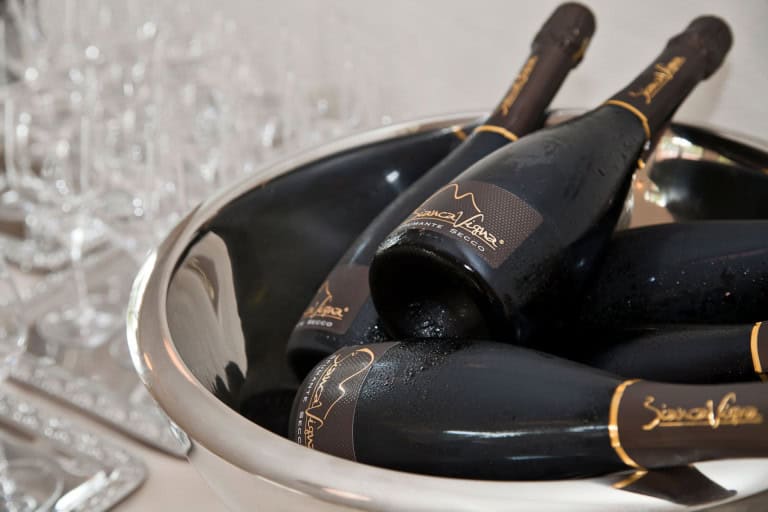 Badehotelsoplevelse, champagne og luksus på Knudhule Badehotel.