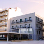Plaza Hotel – Λουτράκι, 100μ. από την Παραλία - φωτογραφία 1
