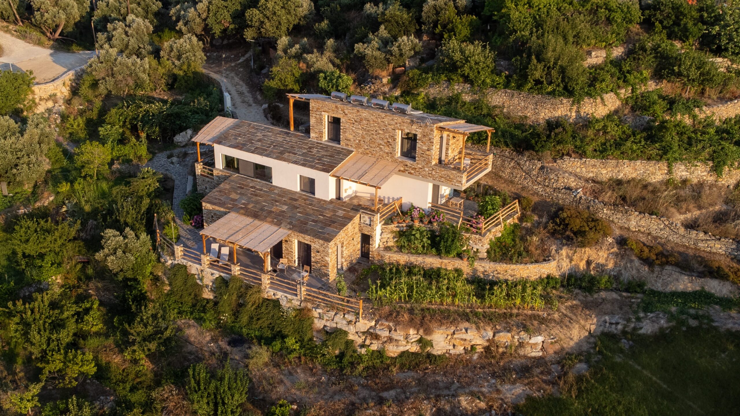 Monopati Eco Stay – Οικολογικά Διαμερίσματα στον Άγιο Πολύκαρπο Ικαρίας, με Πανοραμική Θέα στο Ικάριο Πέλαγος - φωτογραφία 4