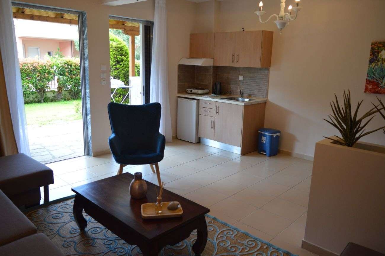 Leonidas Apartments and Suites - Μόλα Καλύβα Χαλκιδικής - φωτογραφία 5
