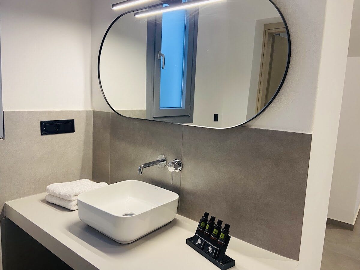 SPANOS APARTMENTS - ΚΑΤΩ ΑΓΙΟΣ ΠΕΤΡΟΣ 0, 84501  ΓΑΥΡΙΟ