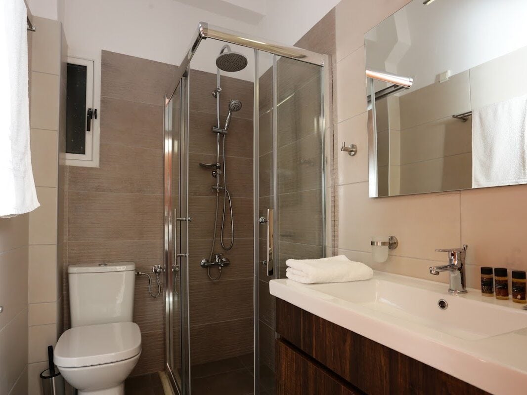 HOTEL  ΑΚΤEΟΝ - ΑΚΤΗΣ 58, 21056 ΤΟΛΟ ΑΡΓΟΛΙΔΑΣ