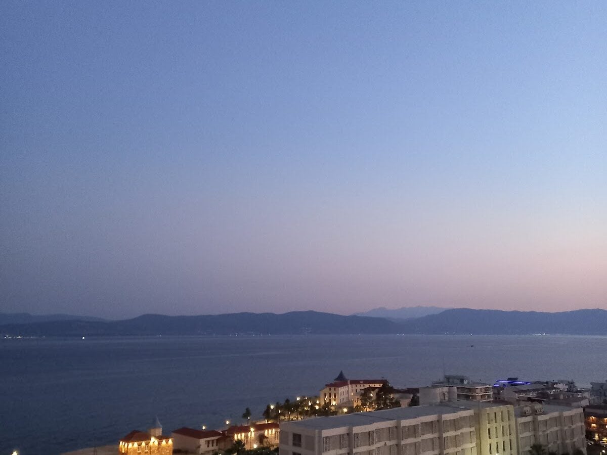 ΤΑΙΝΑΡΟ - ΙΠΠΟΚΡΑΤΟΥΣ 0, 34300  ΛΟΥΤΡΑ ΑΙΔΗΨΟΥ