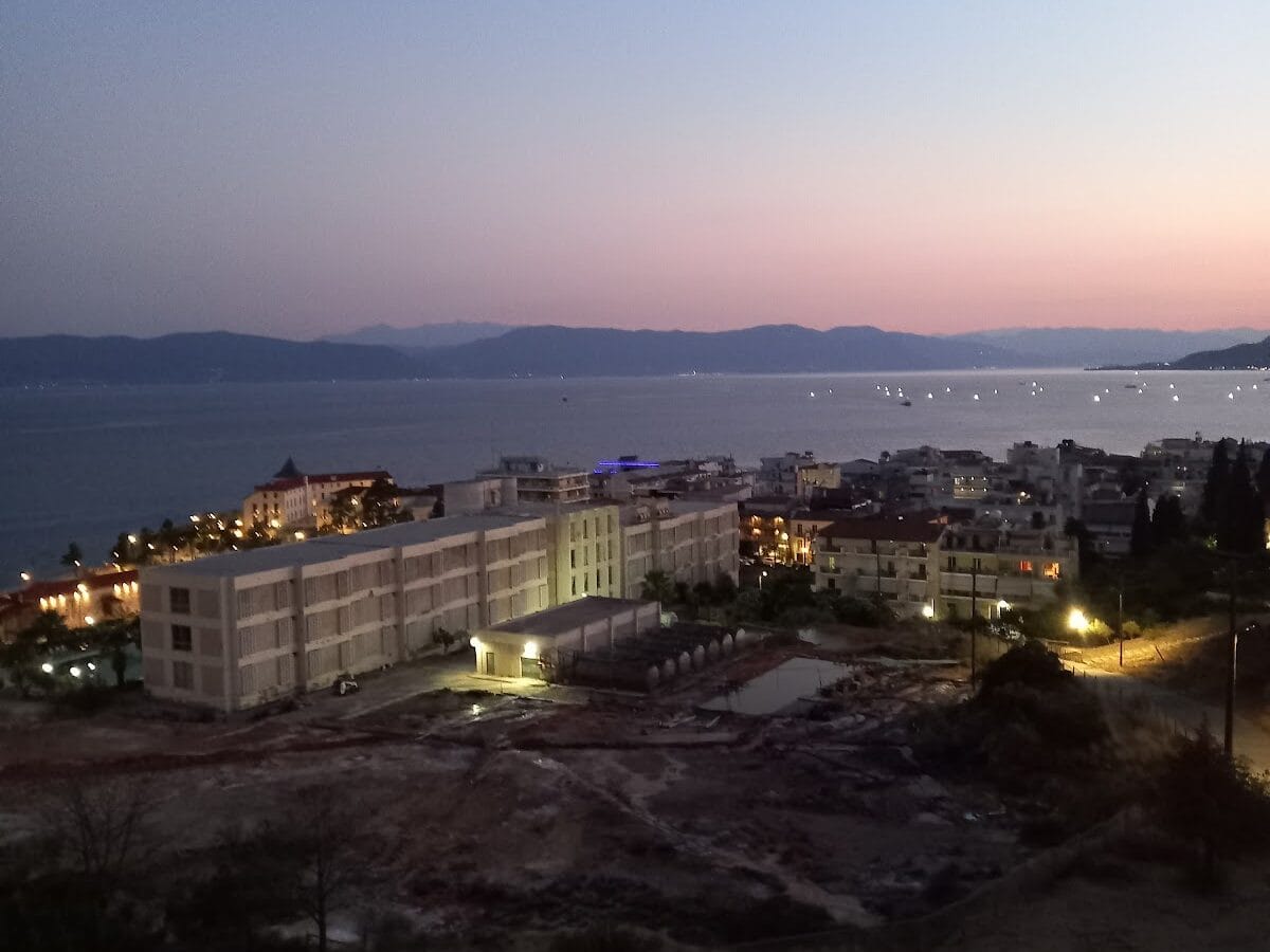 ΤΑΙΝΑΡΟ - ΙΠΠΟΚΡΑΤΟΥΣ 0, 34300  ΛΟΥΤΡΑ ΑΙΔΗΨΟΥ