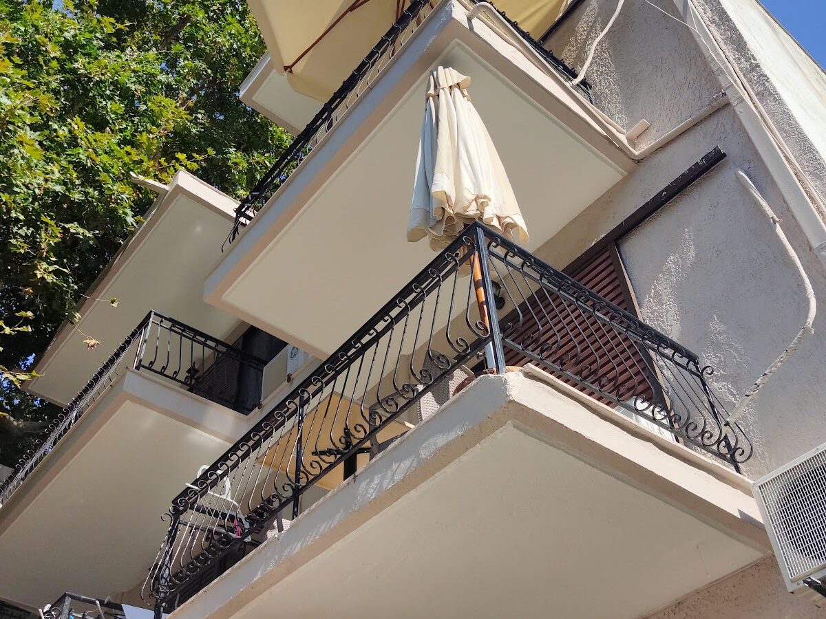 ΞΕΝΩΝΑΣ ΚΑΣΤΡΙ ΑΙΔΗΨΟΥ - ΠΛΑΤΑΝΩΝ 4, 34300  ΛΟΥΤΡΑ ΑΙΔΗΨΟΥ