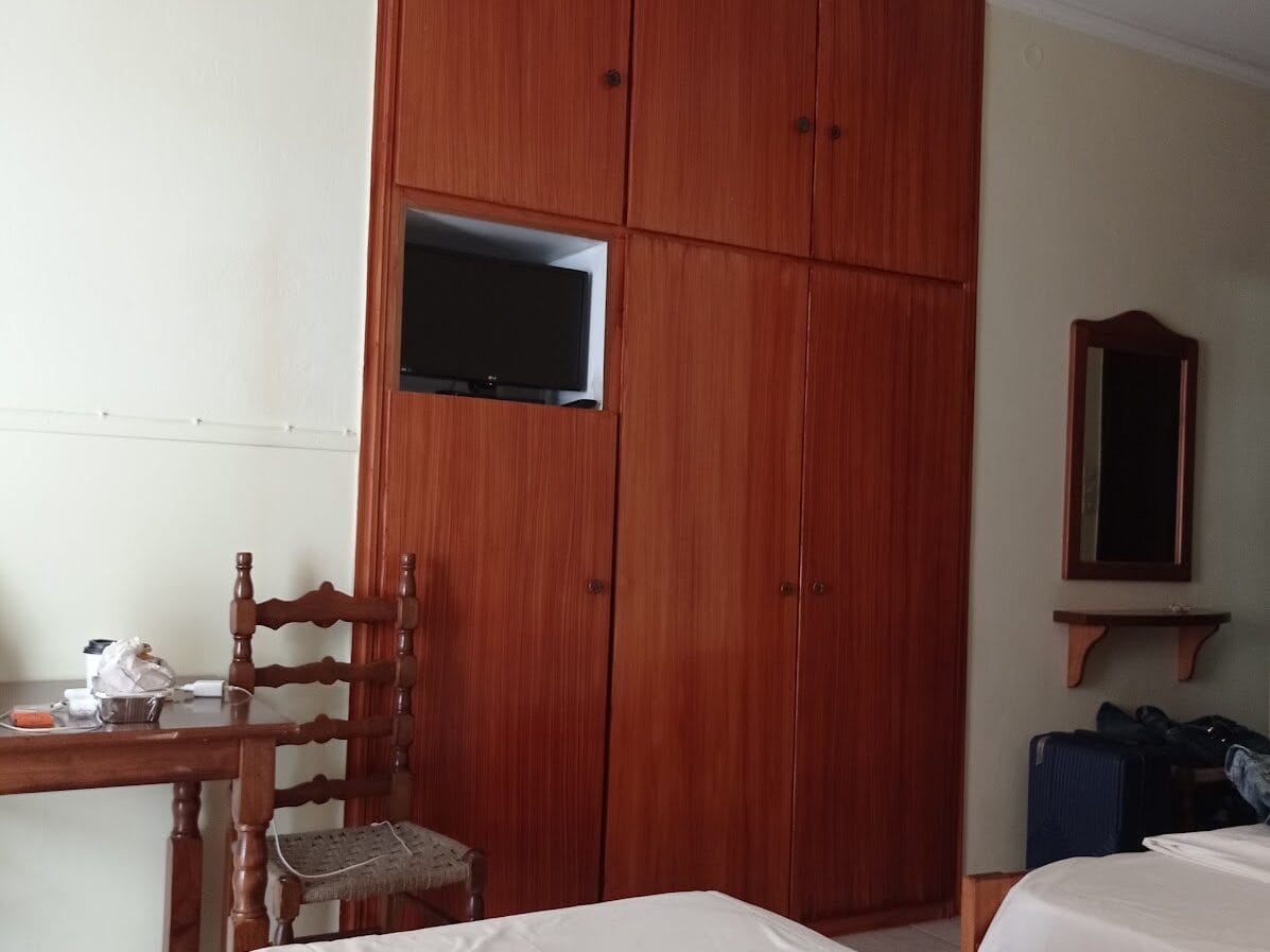ΜΑΙΑΜΙ - ΦΙΛΕΛΛΗΝΩΝ 27, 34300 ΛΟΥΤΡΑ ΑΙΔΗΨΟΥ