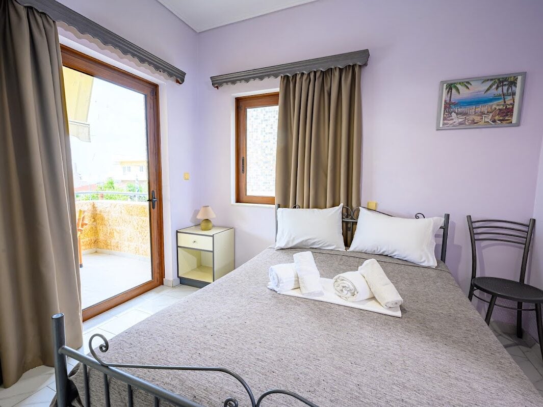 DERMONIOTI EFTHALIA - ROVIAI 0, 34005 LIMNI