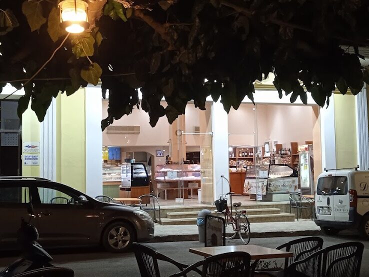 ΔΗΜΗΤΡΙΟΥ ROOMS - ΒΥΖ ΑΥΤΟΚΡΑΤΟΡΩΝ 8, 34300  ΛΟΥΤΡΑ ΑΙΔΗΨΟΥ
