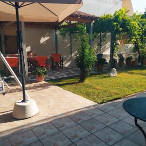 AGGELIKI-SMARO STUDIOS - Ν ΠΥΡΓΟΣ 0, 34012  ΩΡΕΟΙ