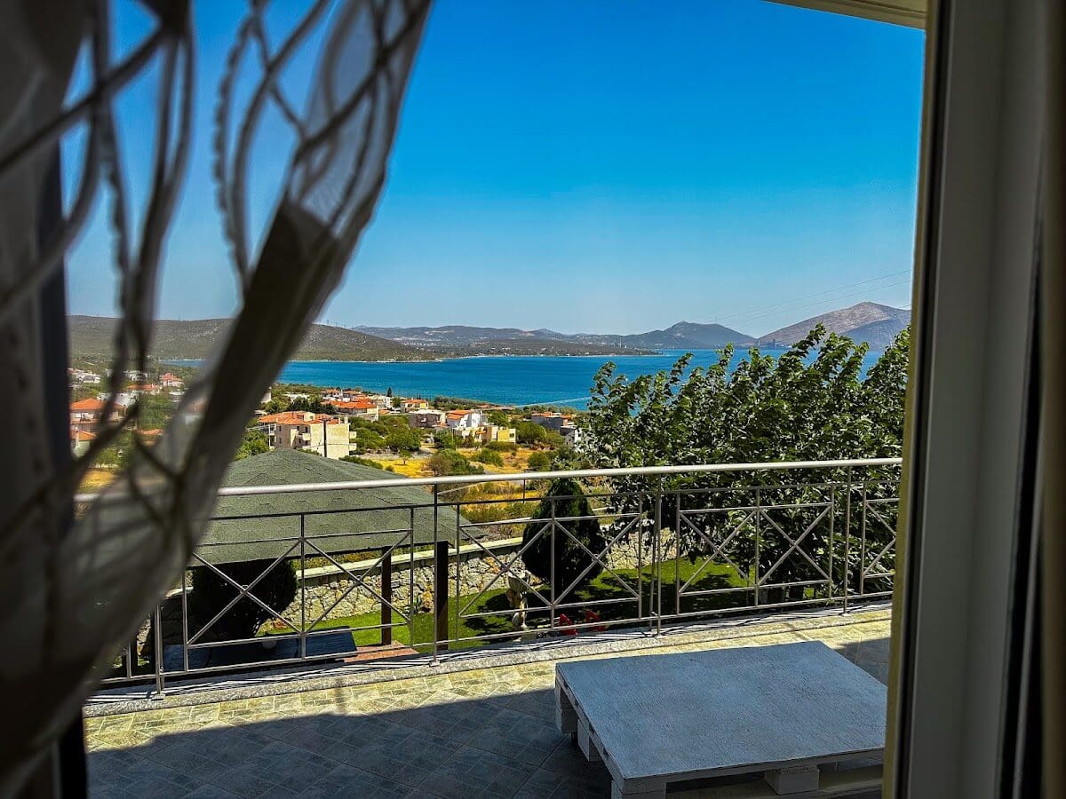 ΚΑΤΣΑΚΙΩΡΗ ΚΩΝ. ΧΡΙΣΤΙΝΑ - ΟΔΥΣΣΕΩΣ  18, 34500  ΑΛΙΒΕΡΙ