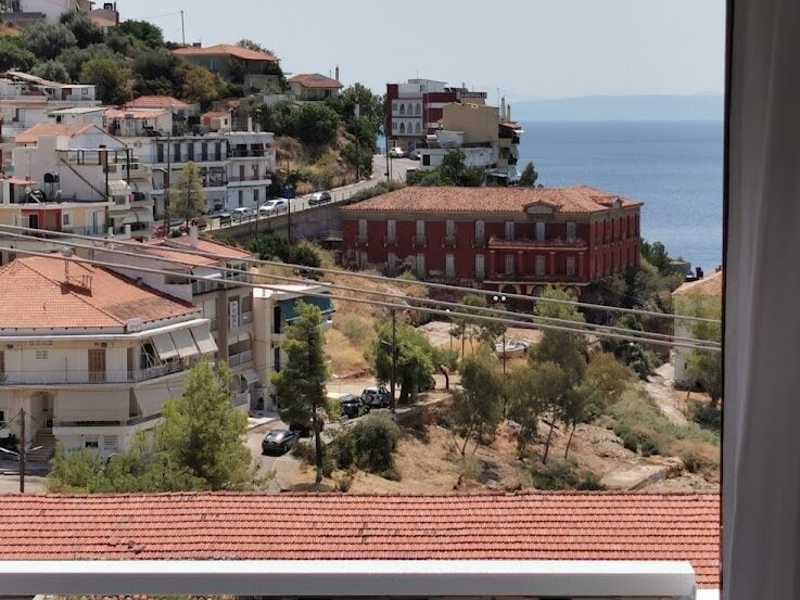 ΡΑΝΙΑ - ΜΕΛΙΝΑΣ ΜΕΡΚΟΥΡΗ 7, 34300 ΛΟΥΤΡΑ ΑΙΔΗΨΟΥ