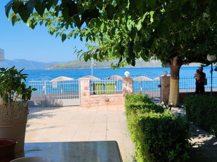 MAMANIS STUDIOS - AGIOS NIKOLAOS BEACH 0, 34300 LOUTRA EIDIPSOU