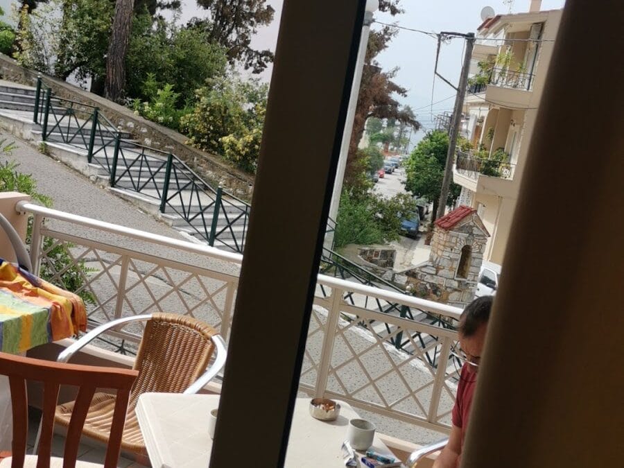 ΛΙΑ STUDIOS - ΦΙΛΕΛΛΗΝΩΝ ΚΑΙ ΜΕΓΑΛΟΥ ΑΛΕΞΑΝΔΡΟΥ 0, 34300  ΛΟΥΤΡΑ ΑΙΔΗΨΟΥ