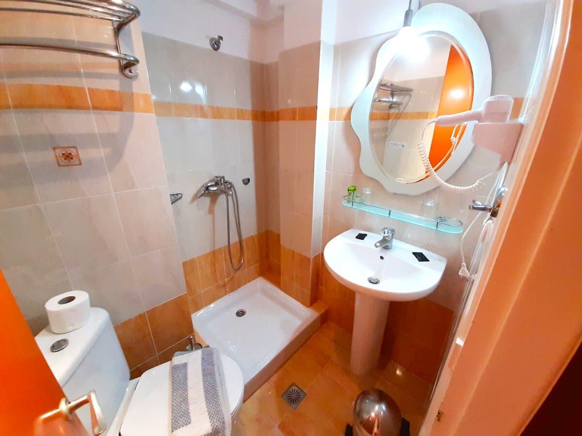 MITHO - MELINAS MERKOURI 5, 34300 LOUTRA EIDIPSOU