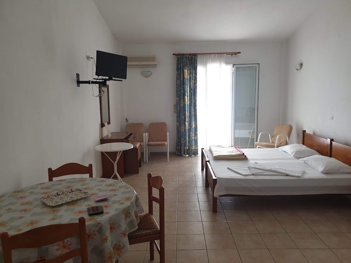 FOYTZI - AGIOS NIKOLAOS EIDIPSOS 0, 34300 LOUTRA EIDIPSOU