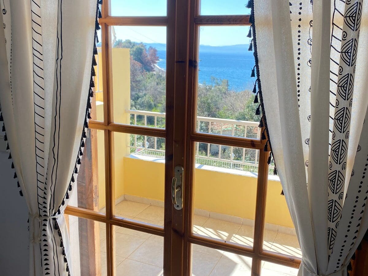ARMONIA ELEGANT APARTMENTS - ΚΑΜΙΝΙΑ 0, 34005  ΛΙΜΝΗ