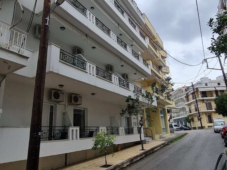 KAPOLOS BUDGET - ΗΡΑΚΛΕΟΥΣ  23, 34300  ΛΟΥΤΡΑ ΑΙΔΗΨΟΥ
