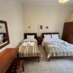 KAPOLOS CITY HOTEL - ERMOU 0, 34300 LOUTRA EIDIPSOU