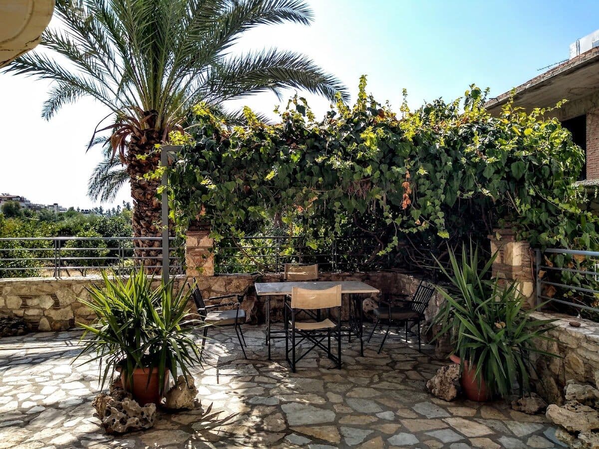 XESTRIFTOU GEORGIA - AGIO NIKOLAOS SETTLEMENT OT 8 0, 34300 LOUTRA EIDIPSOU