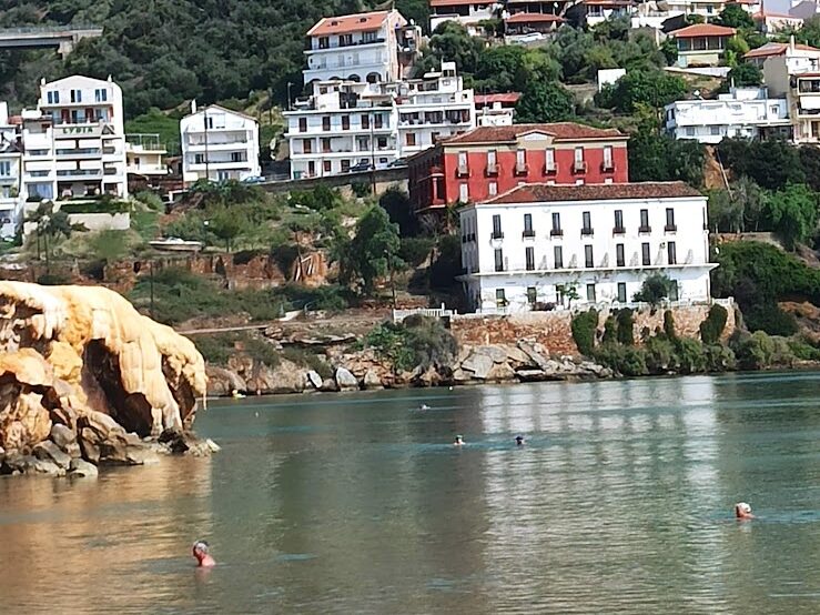 ΤΖΟΒΑΝΝΑ - ΦΙΛΕΛΛΗΝΩΝ  35, 34300  ΛΟΥΤΡΑ ΑΙΔΗΨΟΥ
