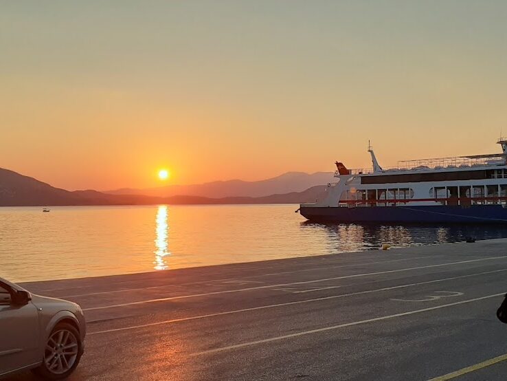ΤΖΟΒΑΝΝΑ - ΦΙΛΕΛΛΗΝΩΝ  35, 34300  ΛΟΥΤΡΑ ΑΙΔΗΨΟΥ
