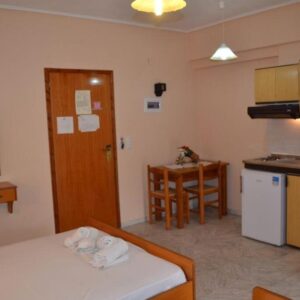 Κ  SANTIS STUDIOS - ΠΕΥΚΙ 0, 34200  ΙΣΤΙΑΙΑ