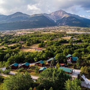 LIKOURESI VILLAGE CHALET - ΘΕΣΗ ΜΕΣΟΧΩΡΑ 2 ΧΛΜ ΚΑΡΠΕΝΗΣΙΟΥ ΚΑΛΛΙΘΕΑ 0, 36100 ΕΥΡΥΤΑΝΙΑ ΕΥΡΥΤΑΝΙΑ