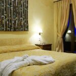 COUNTRY CLUB HOTEL AND SUITES - MIKRO CHORIO 0, 36100 MEGALO CHORIO KARPENISI
