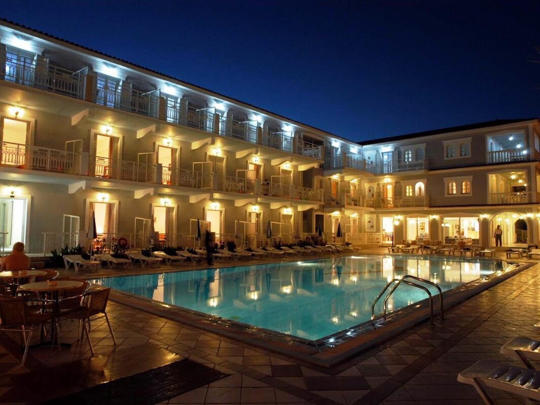 LAGANAS HOLIDAYS HOTEL - ΛΑΓΑΝΑΣ ΠΑΝΤΟΚΡΑΤΟΡΟΣ  0, 29092  ΜΑΧΑΙΡΑΔΟ