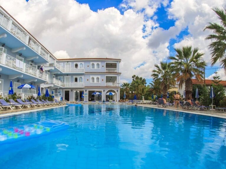 LAGANAS HOLIDAYS HOTEL - ΛΑΓΑΝΑΣ ΠΑΝΤΟΚΡΑΤΟΡΟΣ  0, 29092  ΜΑΧΑΙΡΑΔΟ